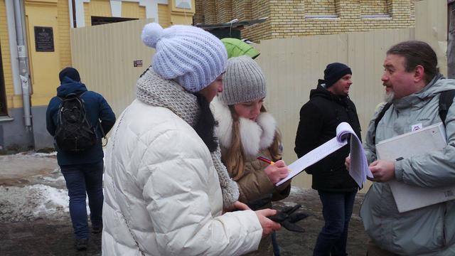 "Остановим строительный беспредел": На Андреевском спуске протестовали против уничтожения исторического Киева 04