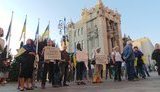 "Не дамо прибрати все до своїх липких зелених рук", - під ОП відбувся мітинг проти звільнення Кличка з посади голови КМДА.. ВІДЕО+ФОТОрепортаж