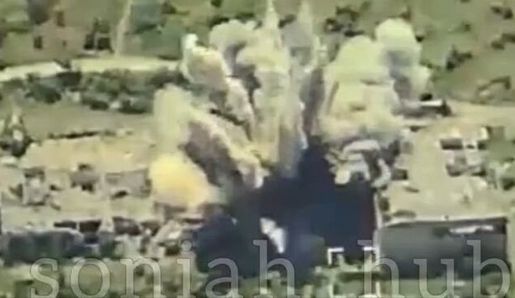 Пилоты истребителей Воздушных сил уничтожили здание с оккупантами на Константиновском направлении