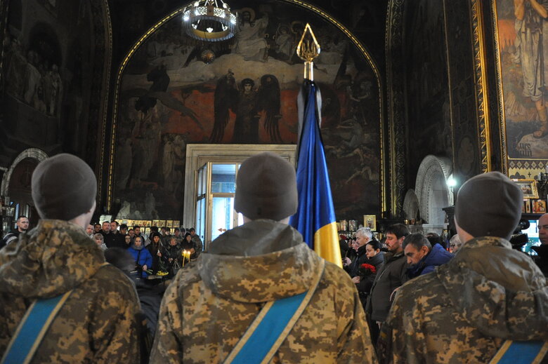 Із українським захисником та одним із розробників гри S.T.A.L.K.E.R Володимиром Єжовим, який загинув у боях під Бахмутом, попрощалися в Києві 08