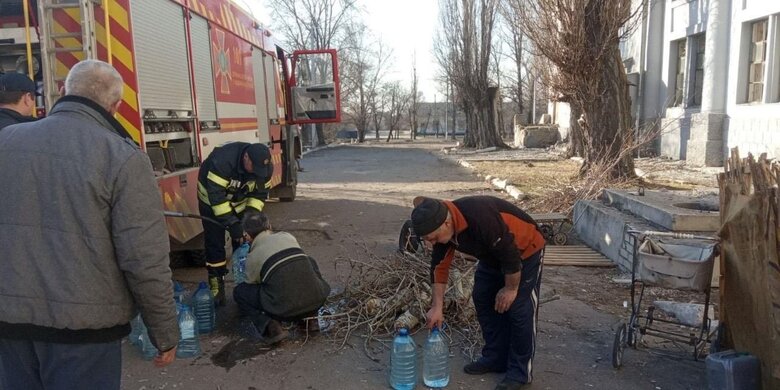 Оккупанты применяют тактику тотального уничтожения, обстреливают Луганщину без остановки, - ГСЧС 01