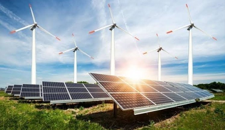 Відновлювані джерела забезпечують більше половини електроенергії в ЄС: які країни лідирують. ІНФОГРАФІКА
