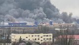 Війська РФ обстріляли "Епіцентр" та станцію переливання крові в Маріуполі: у місті пожежа. ФОТО