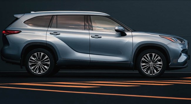 Служба автомобильных дорог Днепропетровщины купила элитный внедорожник Toyota за 1,7 миллиона 01 Служба автомобильных дорог Днепропетровщины купила элитный внедорожник Toyota за 1,7 миллиона 01