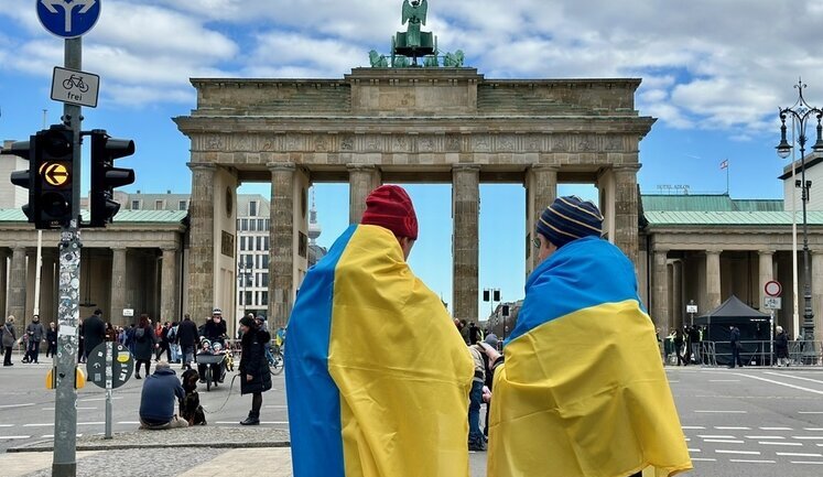 Кількість українських біженців у ЄС збільшилася на 34 тисячі за місяць. Частка чоловіків зростає. КАРТА