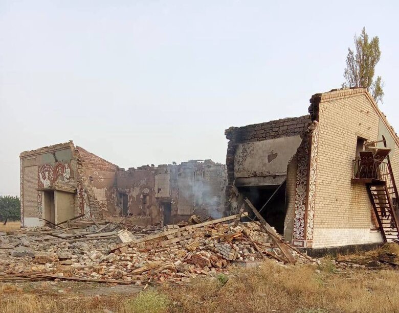 Удар по будинку культури в Томариному