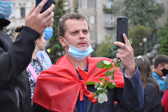 С погибшим Героем Украины Тарасом Матвиивым простились на Майдане Незалежности в Киеве 15
