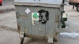 Портреты Януковича рисуют на мусорных баках: "Рисунки можно найти почти в каждом дворе". ФОТОрепортаж