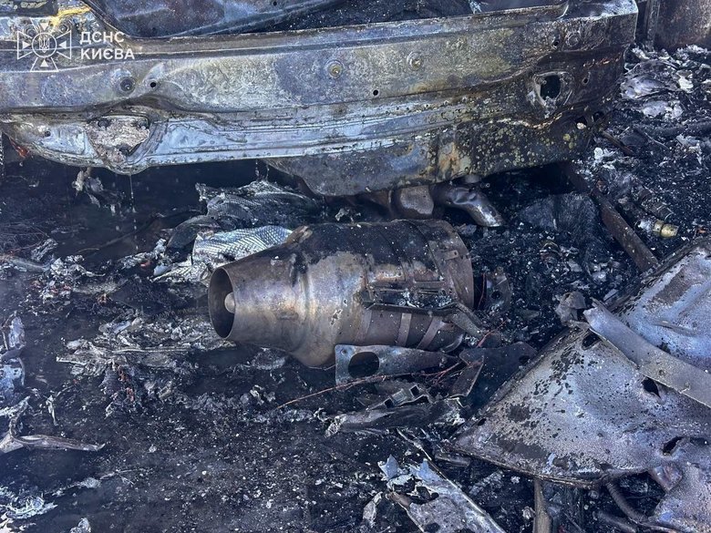 Київ удари шахедів у Голосіївському
