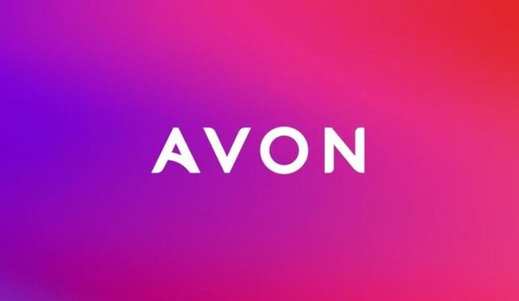 Косметична компанія Avon подала заяву про банкрутство