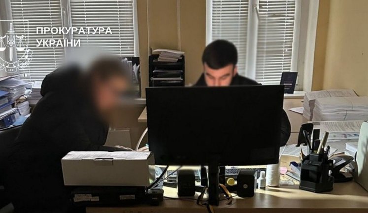 Посадовицю управління освіти Деснянської РДА Києва судитимуть за переплату 1,8 млн грн за електроенергію