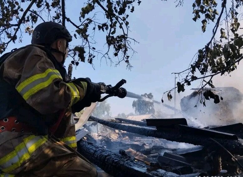 Ворог ударив по Вовчанську, загинув чоловік 01