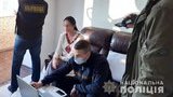 Поліції не сподобалися інтимні фото 27-річної львів