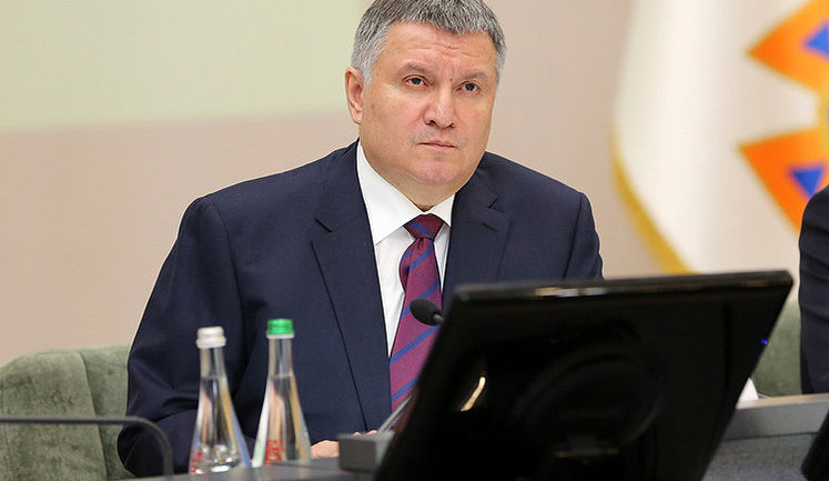 Организован подкуп избирателей в интересах Порошенко за 1,5 миллиарда бюджетных гривен, - Аваков
