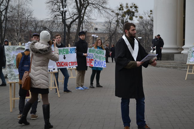 Алея недоброчесних: активісти закликають не обирати до Вищої ради правосуддя кандидатів із “чорного списку” 04 Алея недоброчесних: активісти закликають не обирати до Вищої ради правосуддя кандидатів із “чорного списку” 04
