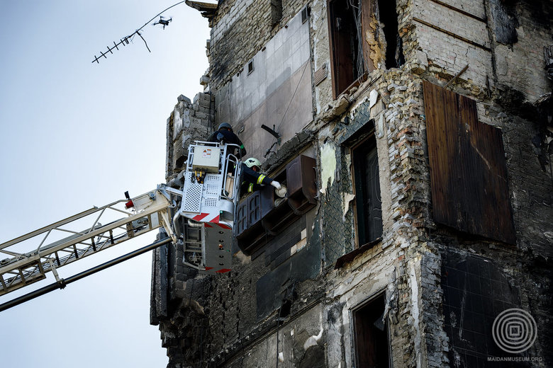 Кухонна шафа з керамічним півником з деокупованої Бородянки стала надбанням музейного фонду України 02 Кухонна шафа з керамічним півником з деокупованої Бородянки стала надбанням музейного фонду України 02