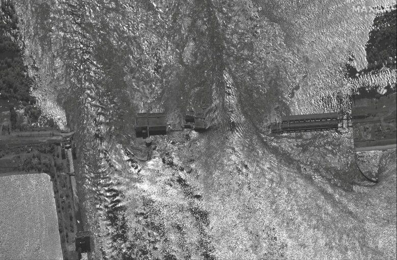 Поля стануть пустелями. Постраждають екосистеми Дніпра і Чорного моря. Які наслідки підприву росіянами Каховської ГЕС 06
