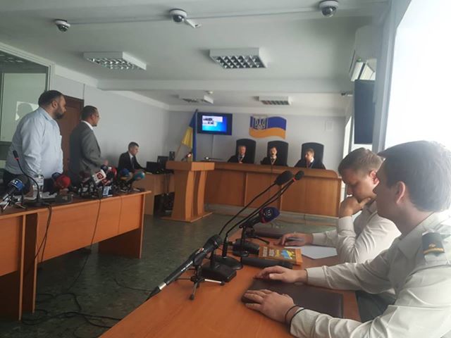 Суд над Януковичем: у справу ввійшов новий держадвокат - цирк, балаган і шапіто!. СТЕНОГРАМА ЗАСІДАННЯ 04