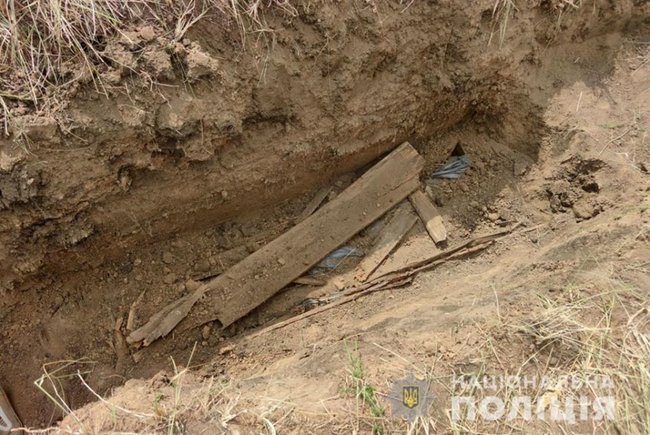 Ексгумацію загиблих у бойових діях 2014 року проведено в Словянську 04