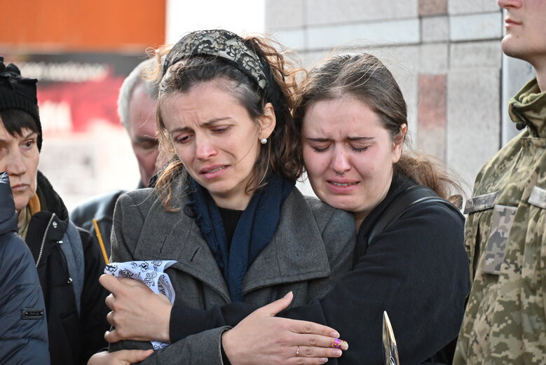 Із воїном та засновником видання Горинь Тарасом Давидюком, який загинув у бою проти окупантів на Запоріжжі, попрощалися у Києві 55