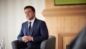 Зеленский о военной миссии ЕС в Украине: "Мы поддерживаем эту инициативу"