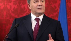 янукович