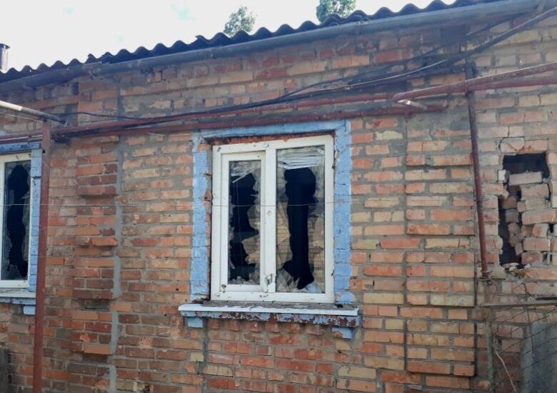 В течение дня армия РФ накрывала огнем из тяжелой артиллерии Никополь, по Марганецкой громаде ударила из Града 03