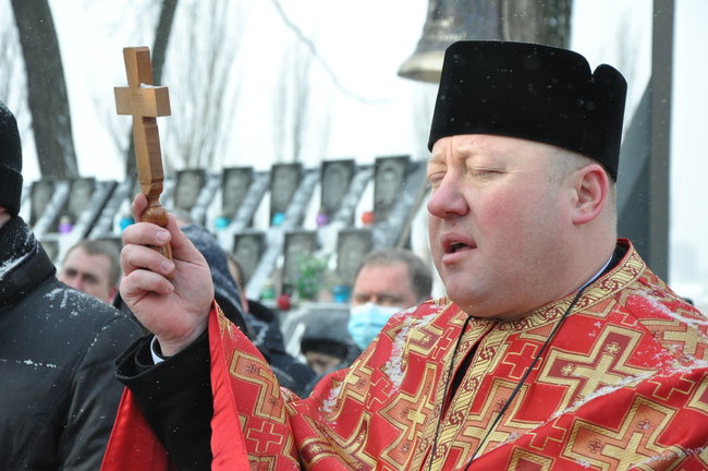 Kyiv marks anniversary of deadly shootings during EuroMaidan protests 23