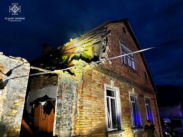 Наслідки атаки дронами на Київщину 01