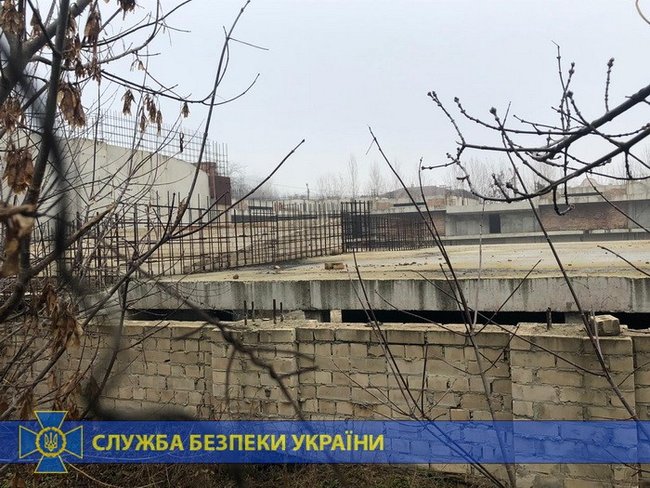 У Херсоні чиновники Держвиконавчої служби сприяли рейдерському захопленню споруджуваного багатоквартирного будинку, - СБУ 01