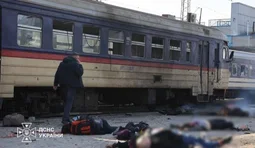 Рашисти вдарили по вокзалу в Дніпрі: 14 людей загинули, є поранені. ФОТОрепортаж