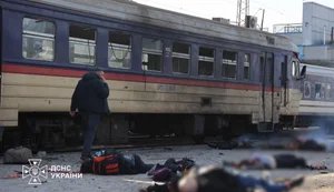 Рашисты ударили по вокзалу в Днепре: 14 человек погибли, есть раненые. ФОТОрепортаж