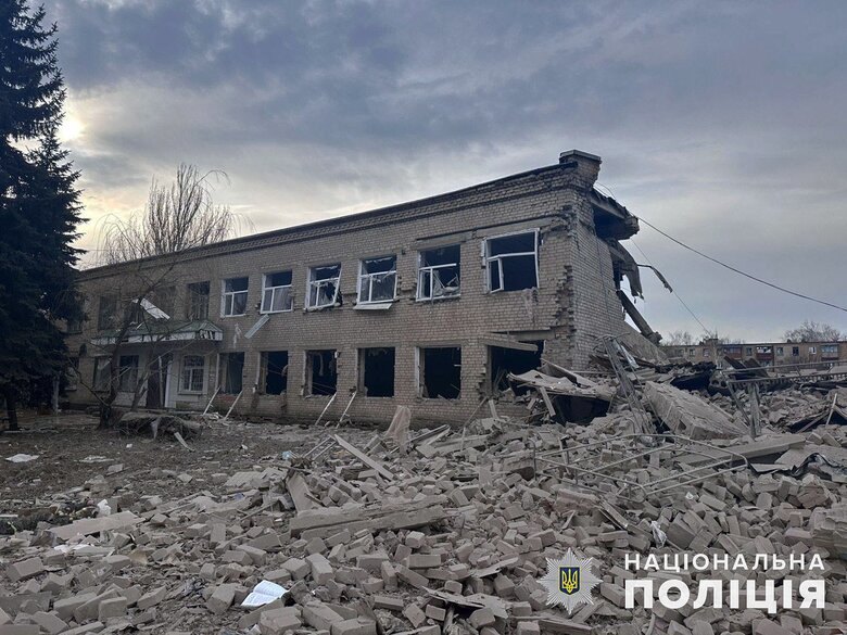 Последствия вражеских обстрелов Донбасса 06