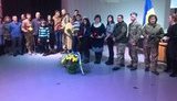 "Спасибі за те, що вручаєте ордени молодим хлопцям, простим солдатам". Бійці, які відзначилися на Донбасі, стали Народними героями України