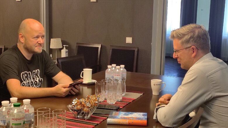 Посол Естонії Каймо Кууск: Ми були надзвичайно щасливі, коли ви збили ракету Кинджал над Києвом. Це був прямо рок-н-рольний момент! 09 Посол Естонії Каймо Кууск: Ми були надзвичайно щасливі, коли ви збили ракету Кинджал над Києвом. Це був прямо рок-н-рольний момент! 09