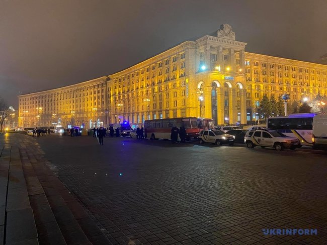 Кількасот мітингувальників-підприємців залишилися на Майдані 06