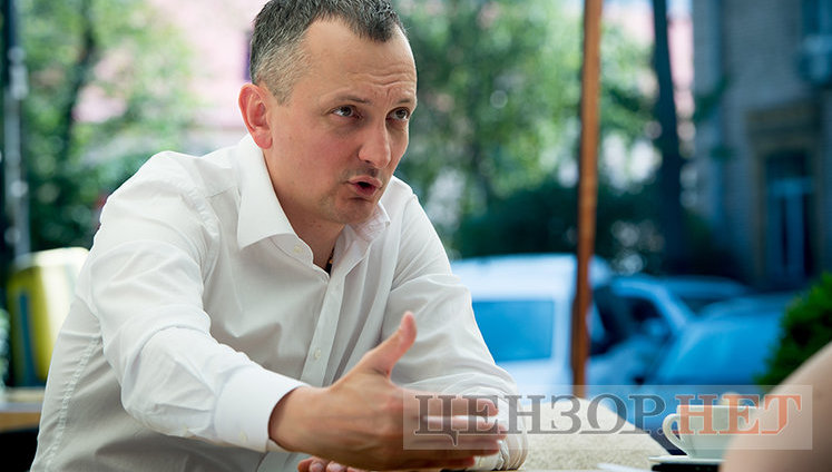 Юрій Голик: "Щороку Укравтодор може і має робити по 4000 кілометрів ідеальних доріг. Це рівно вдесятеро більше, ніж він робить зараз"