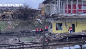Атака РФ на Київ: станції "Чернігівська" та "Лісова" тимчасово зачинені, збільшено кількість автобусів (оновлено). ВIДЕО