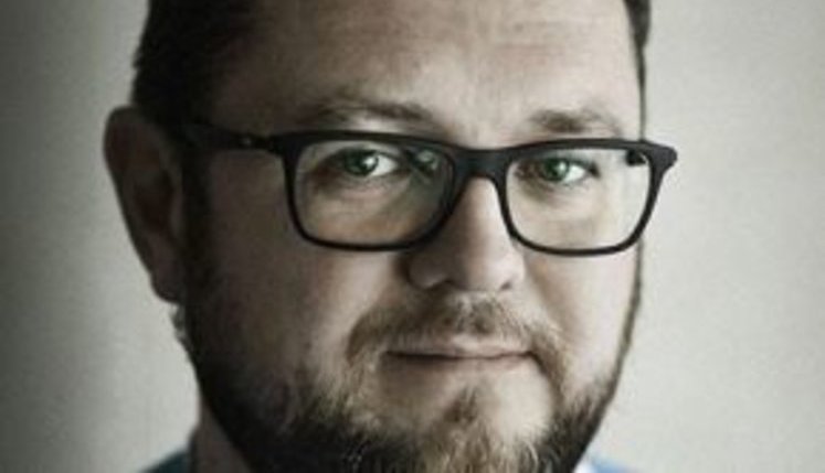 Завідувач відділення інтенсивної терапії політравми у лікарні ім. Мечникова Ігор Йовенко: "Війна відбілила білі халати. Вперше про медиків почали говорити не як про корумповану закриту касту"