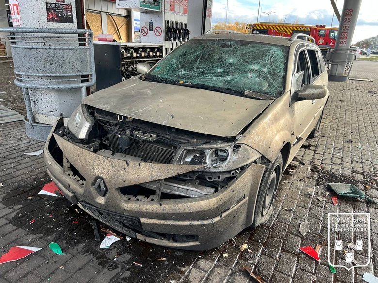 РФ нанесла удар по Сумам: пострадали люди, попадание по АЗС