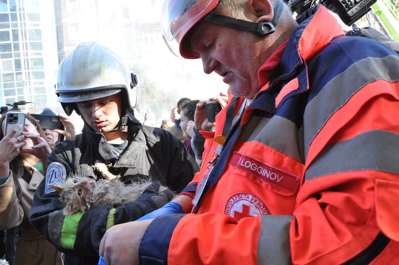At site of kamikaze drone attack in Kyiv, rubble is being cleared 04