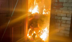 Ворожі удари на Харківщині: постраждав чоловік, пошкоджена інфраструктура