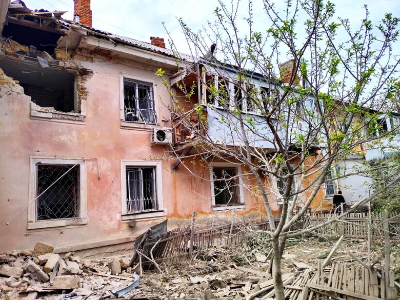 Наслідки ворожих обстрілів Херсонщини 01