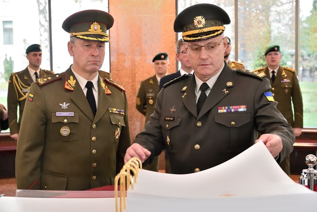 Делегація ЗС Литви прибула в Україну з офіційним візитом 03 Делегація ЗС Литви прибула в Україну з офіційним візитом 03