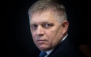 Фіцо поранено