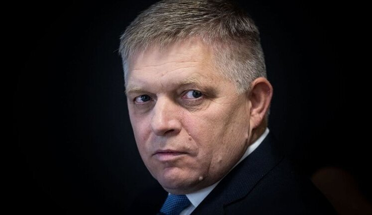 Прем’єр-міністр Словаччини Фіцо поранений під час стрілянини, його стан важкий, - словацькі ЗМІ (оновлено). ВIДЕО