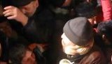 Жители Севастополя в грандиозной давке за порцию бесплатного оливье: "Это выходит за рамки человеческого". ВИДЕО