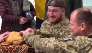 Украинцы американского Миннеаполиса встречают приехавших на протезирование ветеранов ВСУ. ВИДЕО