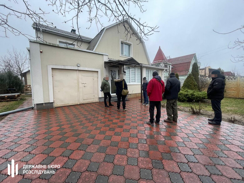 підозра махінація військові