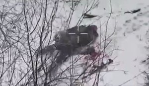 Ammunition dropped from Ukrainian drone did not explode, but it killed occupier, fracturing his skull. VIDEO